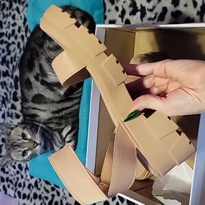 Wild Pair Theodorra Faux Leather Ankle Strap Platform Sandals Size 7